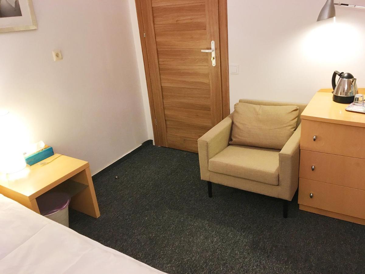 404 Rooms Wilanowska 바르샤바 외부 사진